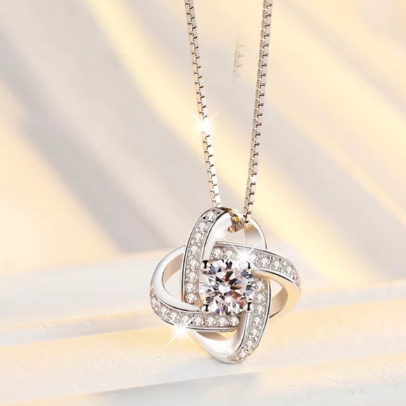 925 Silver Eternal Heart Twist Diamond Jewelry Set - Picture 5 of 7